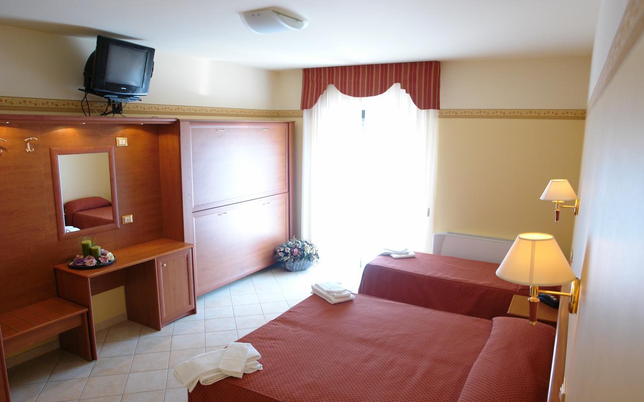 Hotel Rosamarina San Giovanni Rotondo Dış mekan fotoğraf