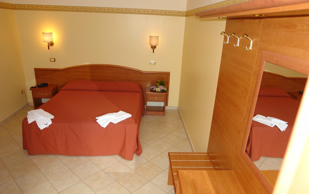 Hotel Rosamarina San Giovanni Rotondo Dış mekan fotoğraf